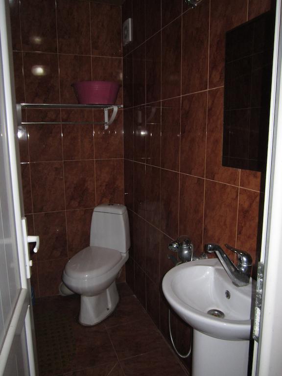 Guesthouse 97 In Batumi Батуми Номер фото