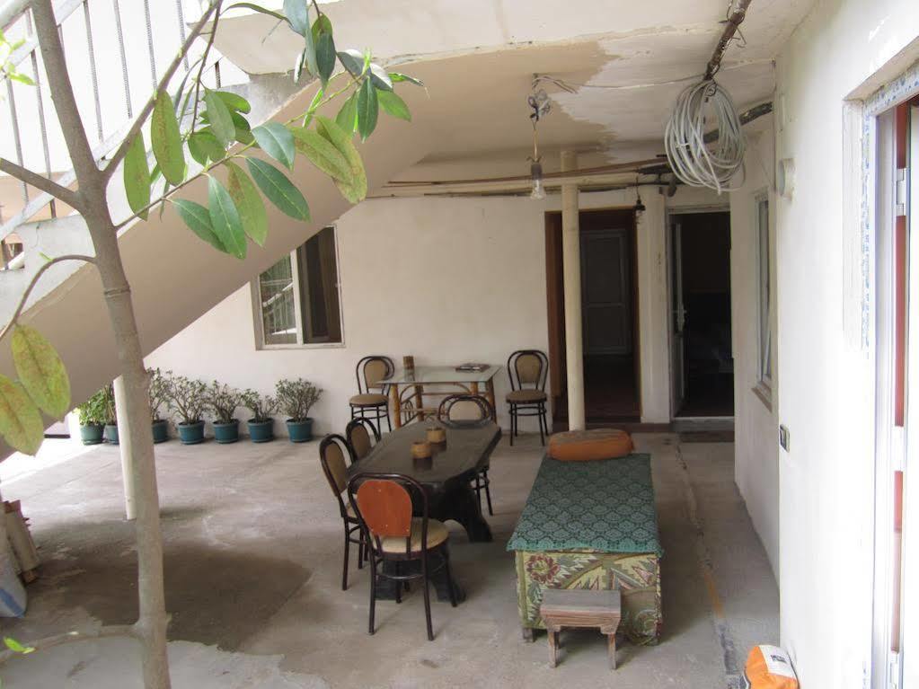 Guesthouse 97 In Batumi Батуми Экстерьер фото
